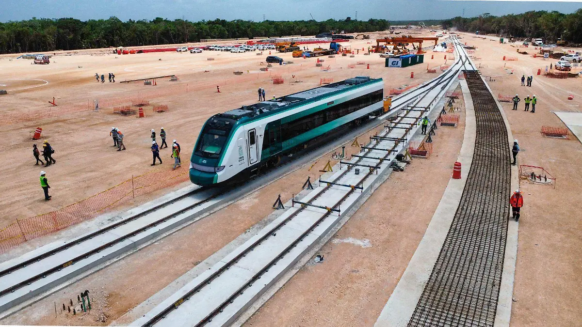 938720_AMLO Primer Vagón Tren Maya-2_web